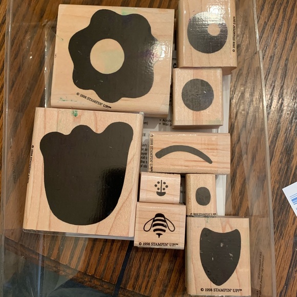 Posy and Bee rubber stamp set - Picture 1 of 4